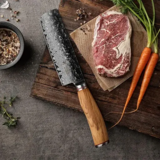 Test WAKOLI Couteau Nakiri Damas VG10 : un vrai régal pour les légumes, avec quelques limites